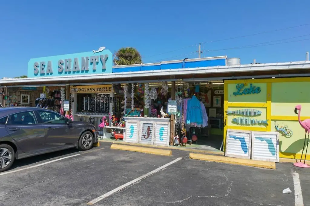 Siesta Key Village-suite #3: A Block To The Beach! Apartment Sarasota