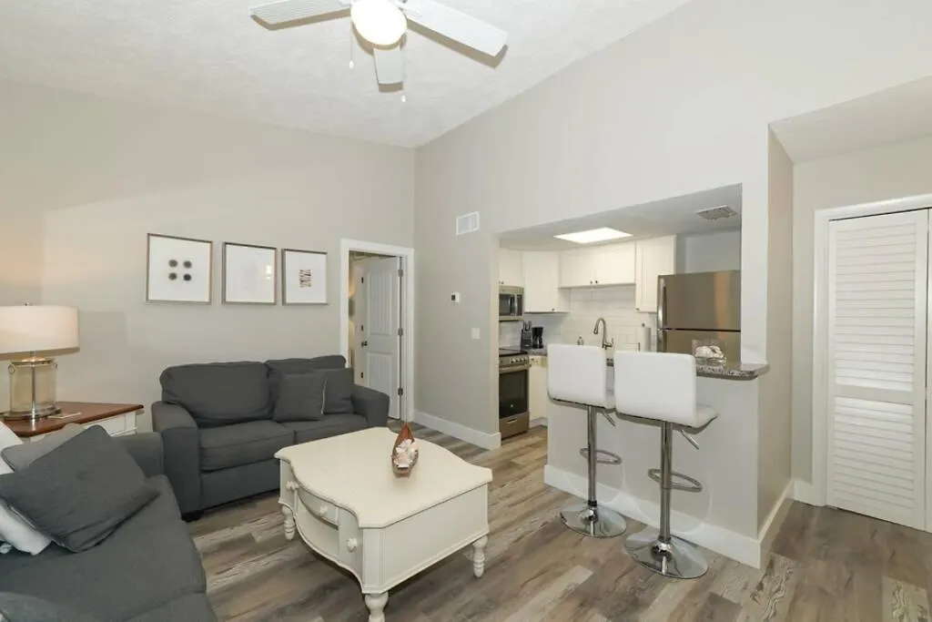 Apartment Siesta Key Village-suite #3: A Block To The Beach! *