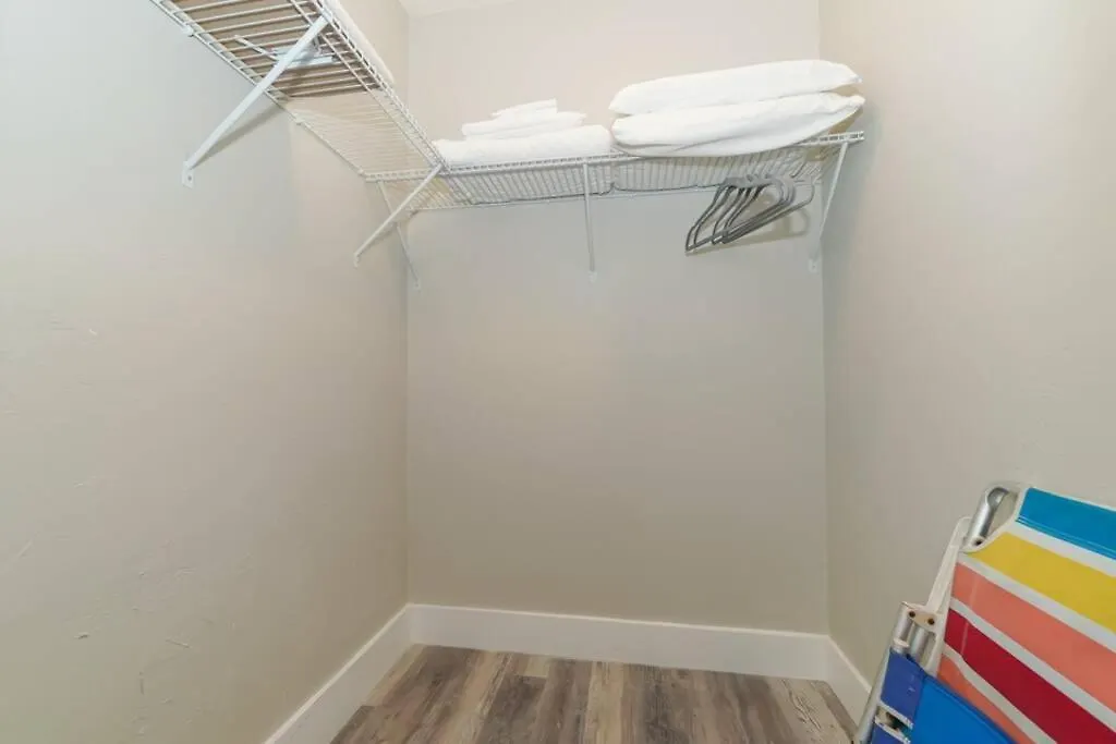 Siesta Key Village-suite #3: A Block To The Beach! * Sarasota