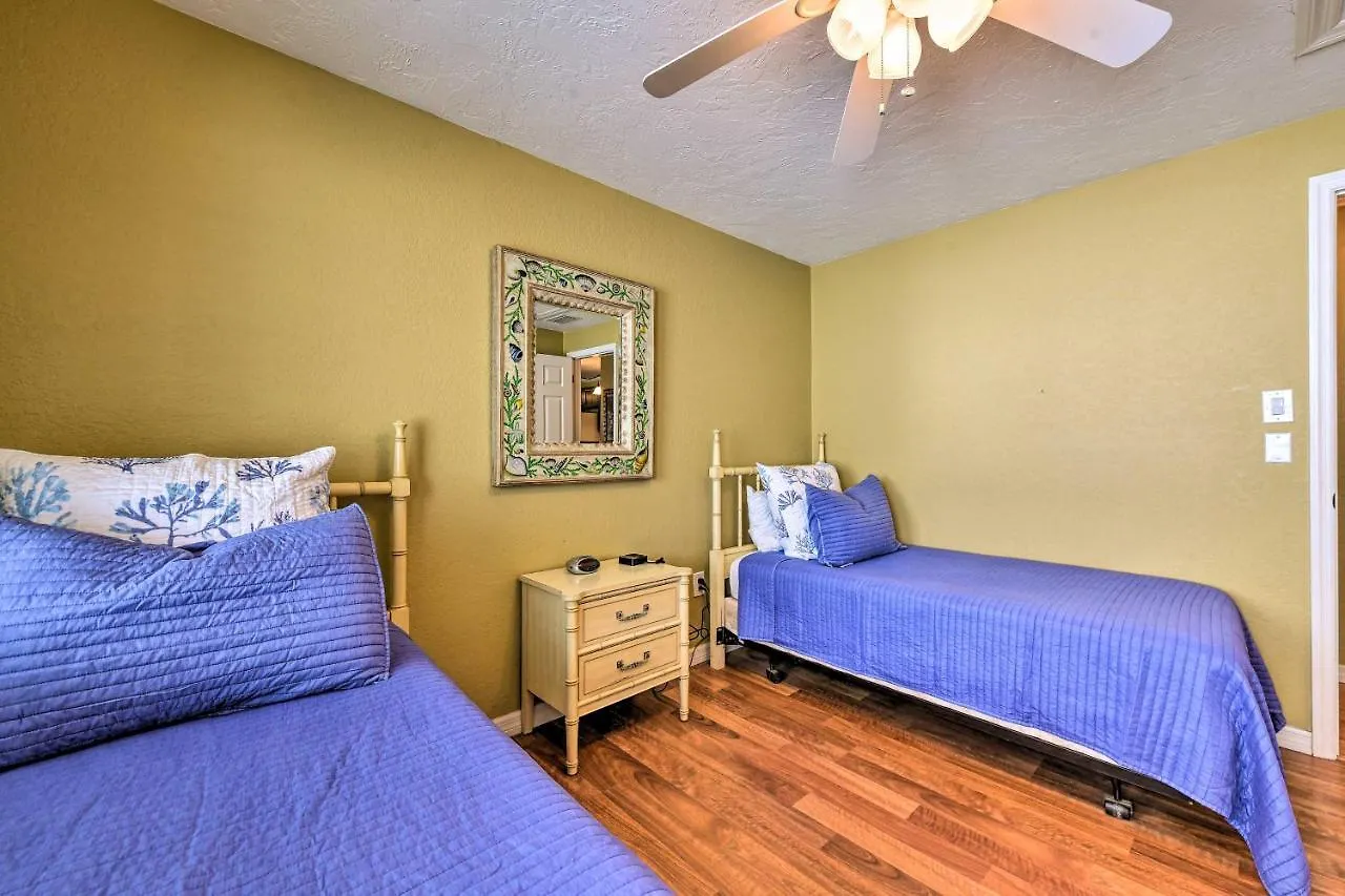 Bright Coastal Walk To Lido Key Beach! * Sarasota