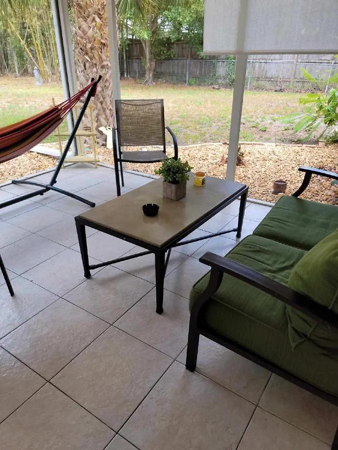 Hidden Quiet Gem Close To Everything!!! Holiday home Sarasota
