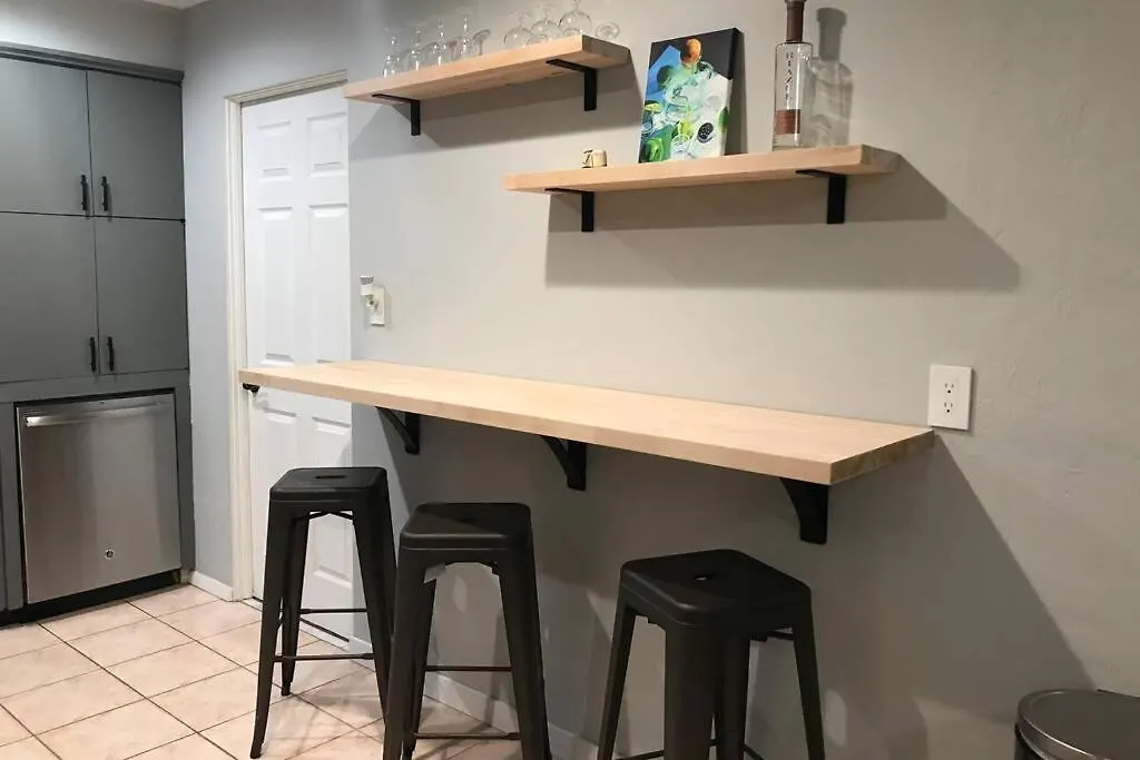 Boho Vibe 3b/2b Centrally Located Alta Vista Holiday home Sarasota