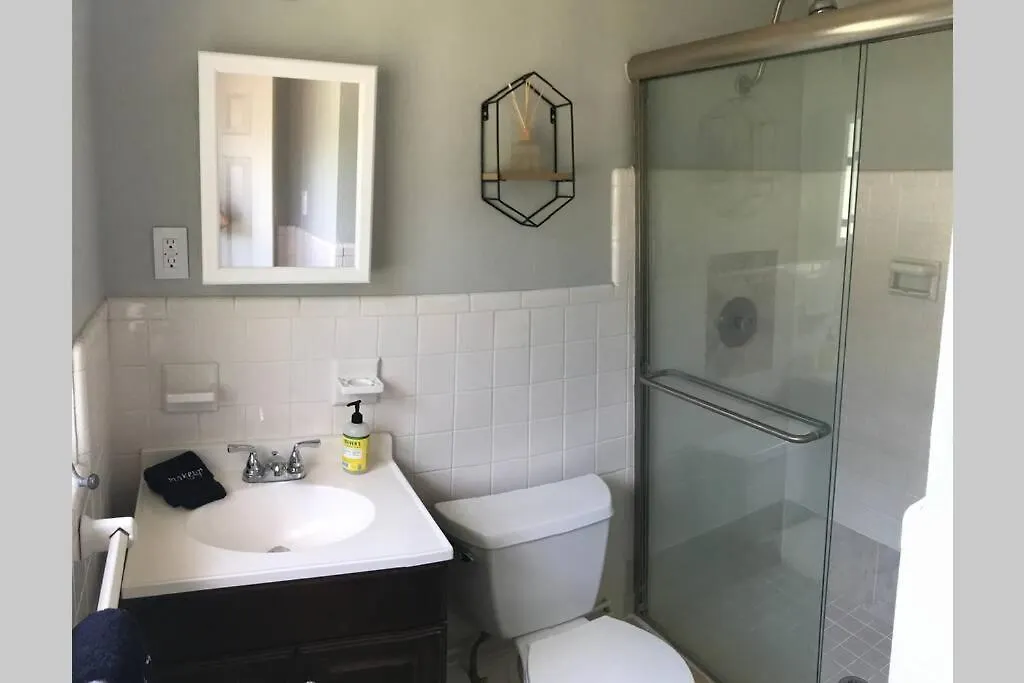 Boho Vibe 3b/2b Centrally Located Alta Vista