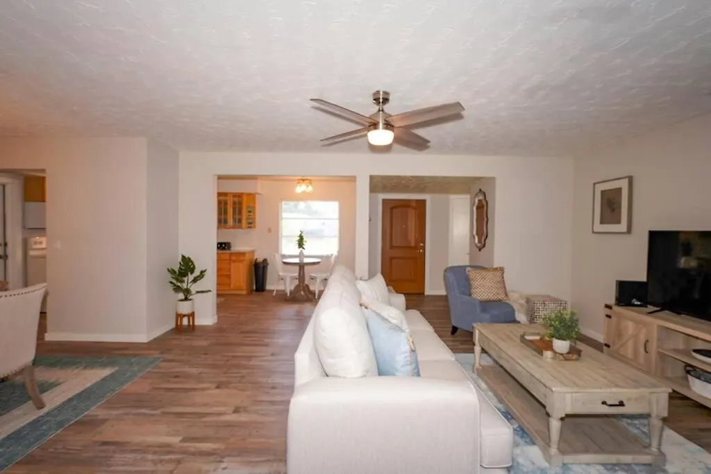 Pool - Close To Beaches, Food, Downtown! * Sarasota