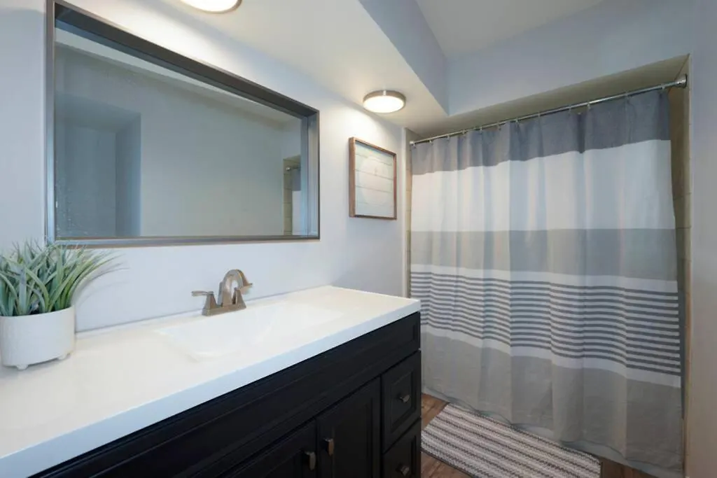 Pool - Close To Beaches, Food, Downtown! Sarasota