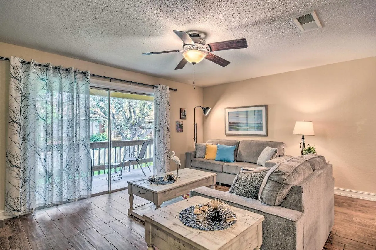 Apartment Escape About 4 Mi To Siesta Key Beach! *