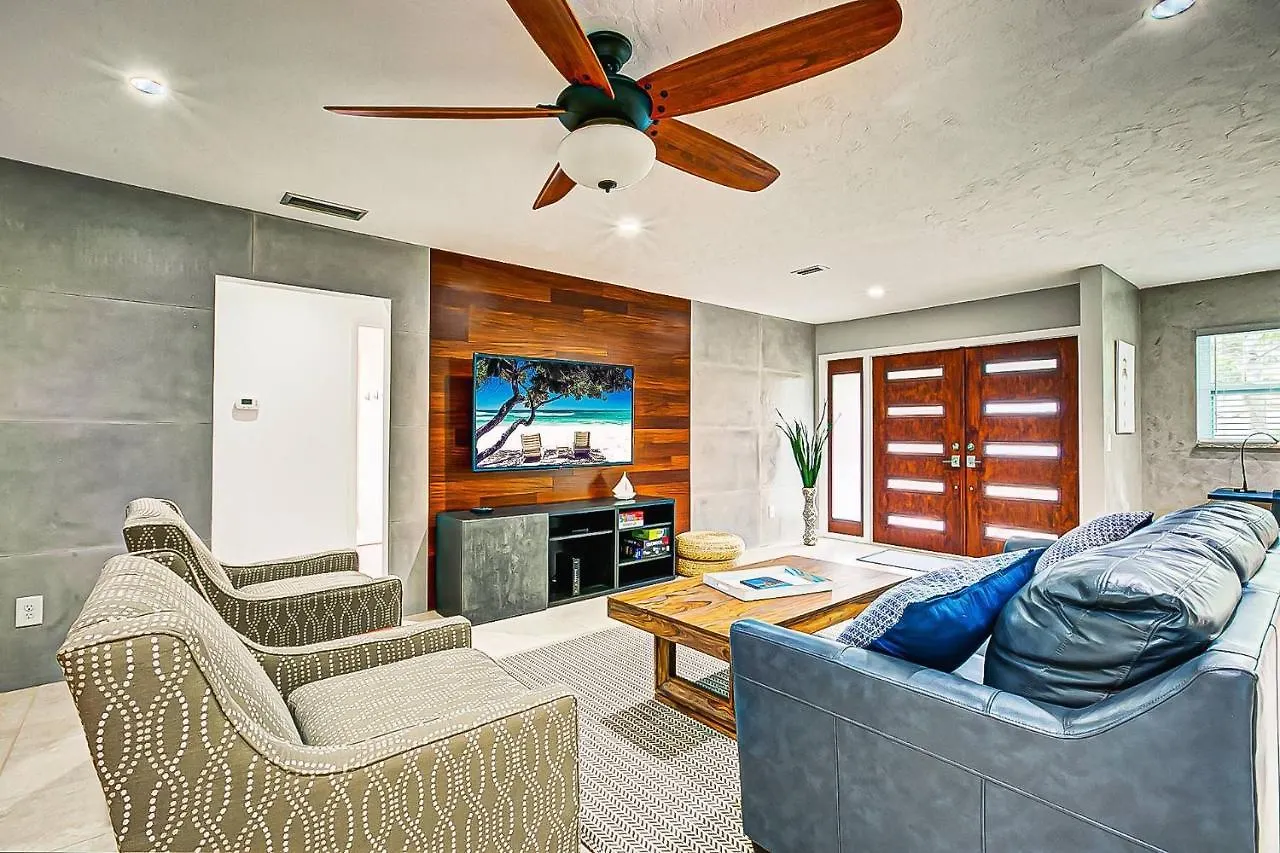 Temporary Sanity Holiday home Sarasota
