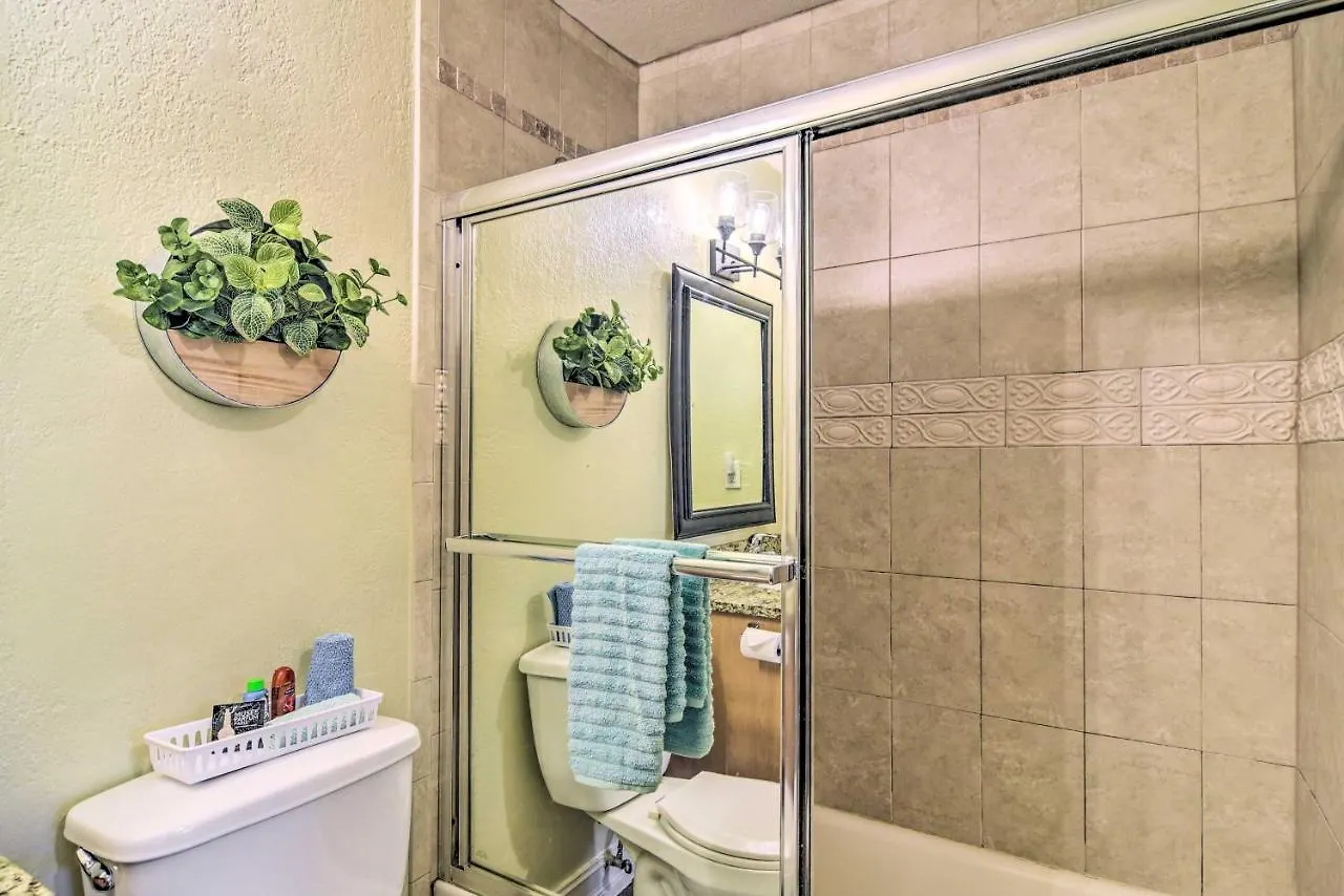 Apartment Escape About 4 Mi To Siesta Key Beach! *