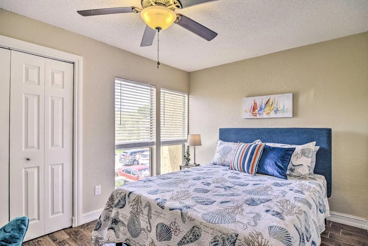 Escape About 4 Mi To Siesta Key Beach! Apartment *