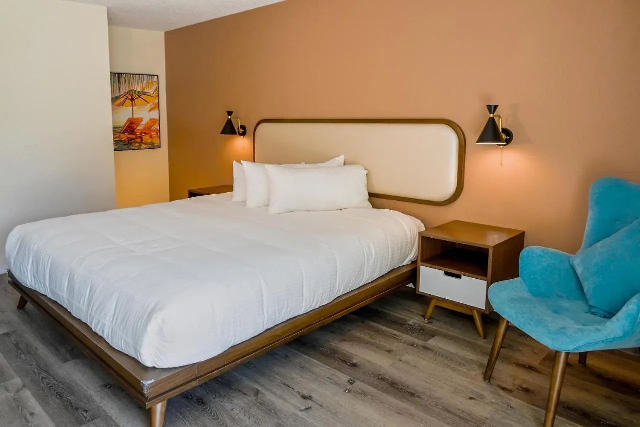 Motel Golden Host