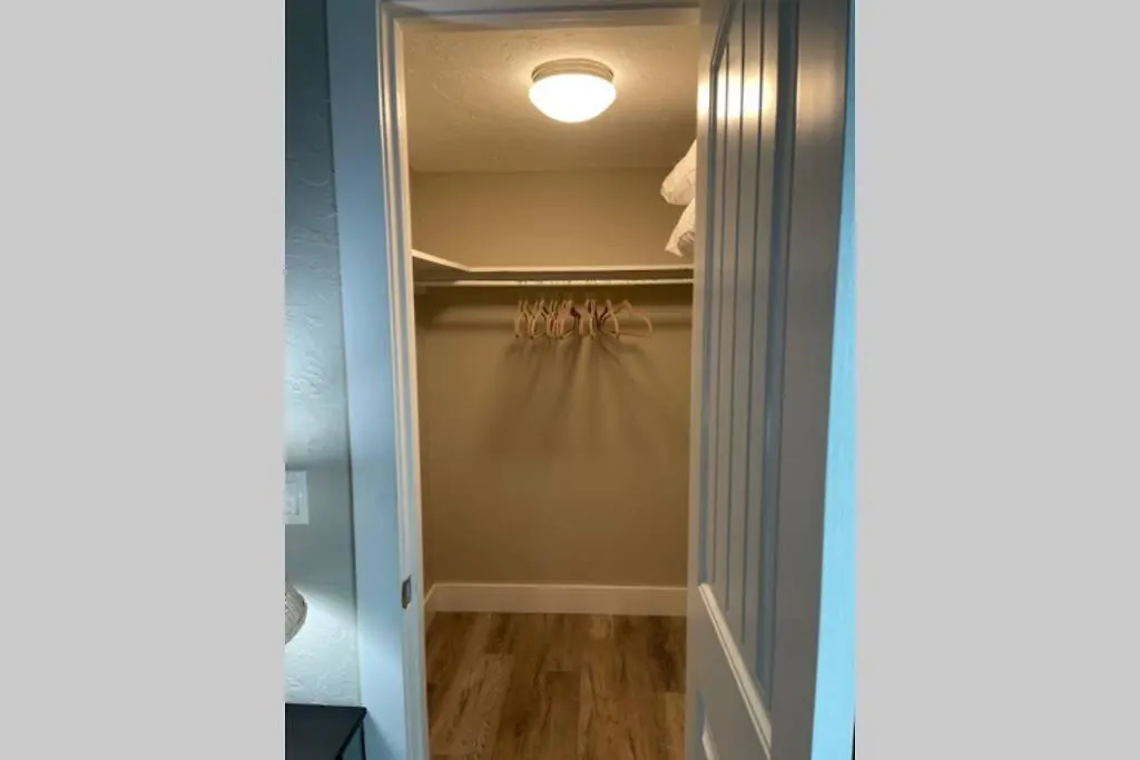 Siesta Key Village-suite #4: A Block To The Beach! Apartamento Sarasota
