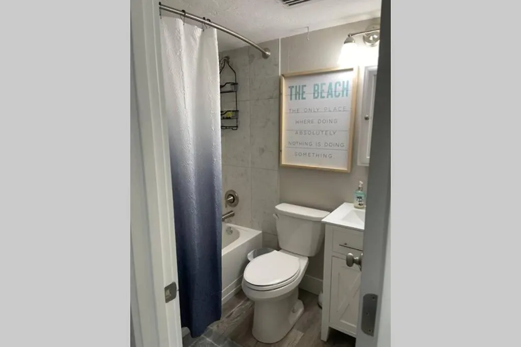 Siesta Key Village-suite #4: A Block To The Beach! Apartamento