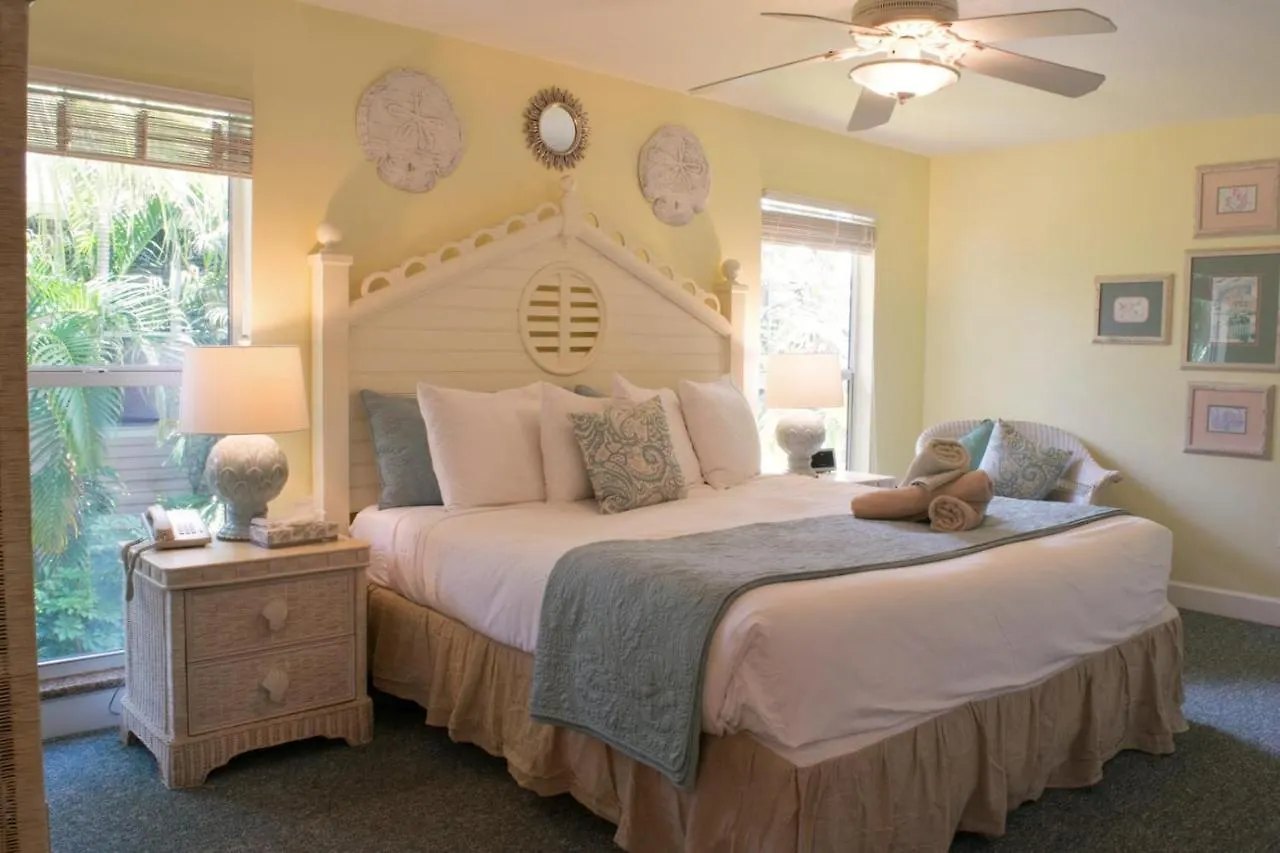 Siesta Palms By The