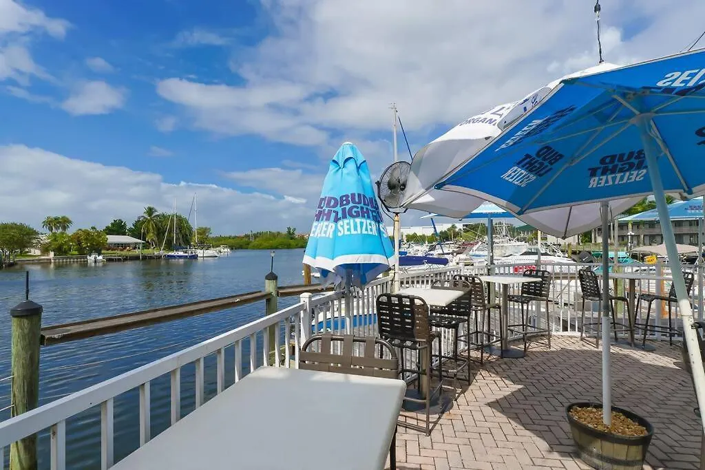 Apartmán 127 - Waterfront, Heated Pool, Huge Tv, Tiki Bar & Grill