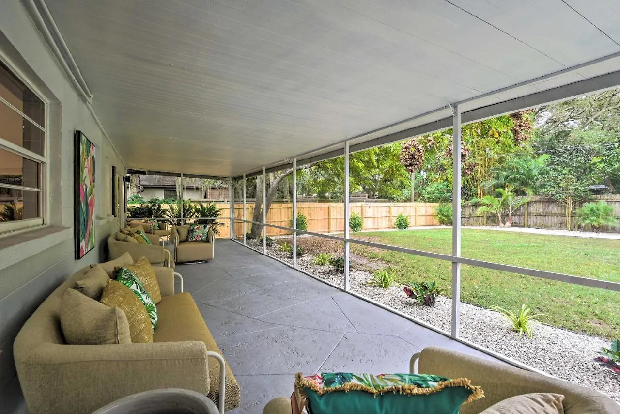 Holiday home The Melrose With Large Private Lanai Sarasota