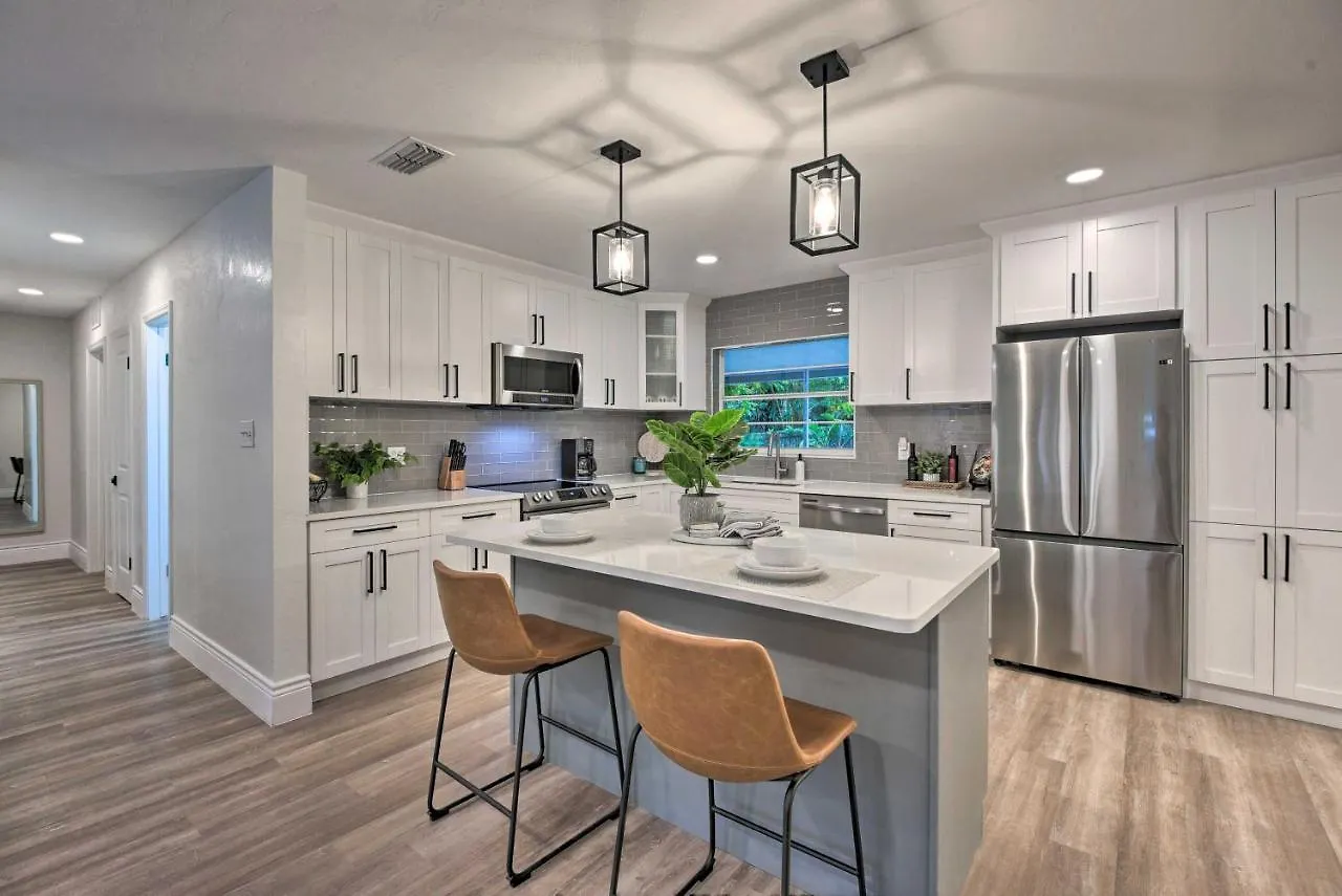 The Melrose With Large Private Lanai Holiday home