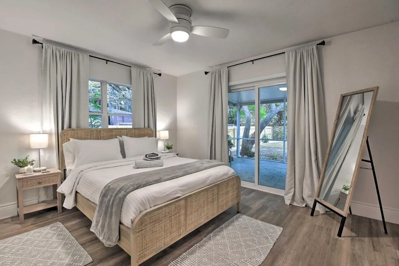 Holiday home The Melrose With Large Private Lanai *