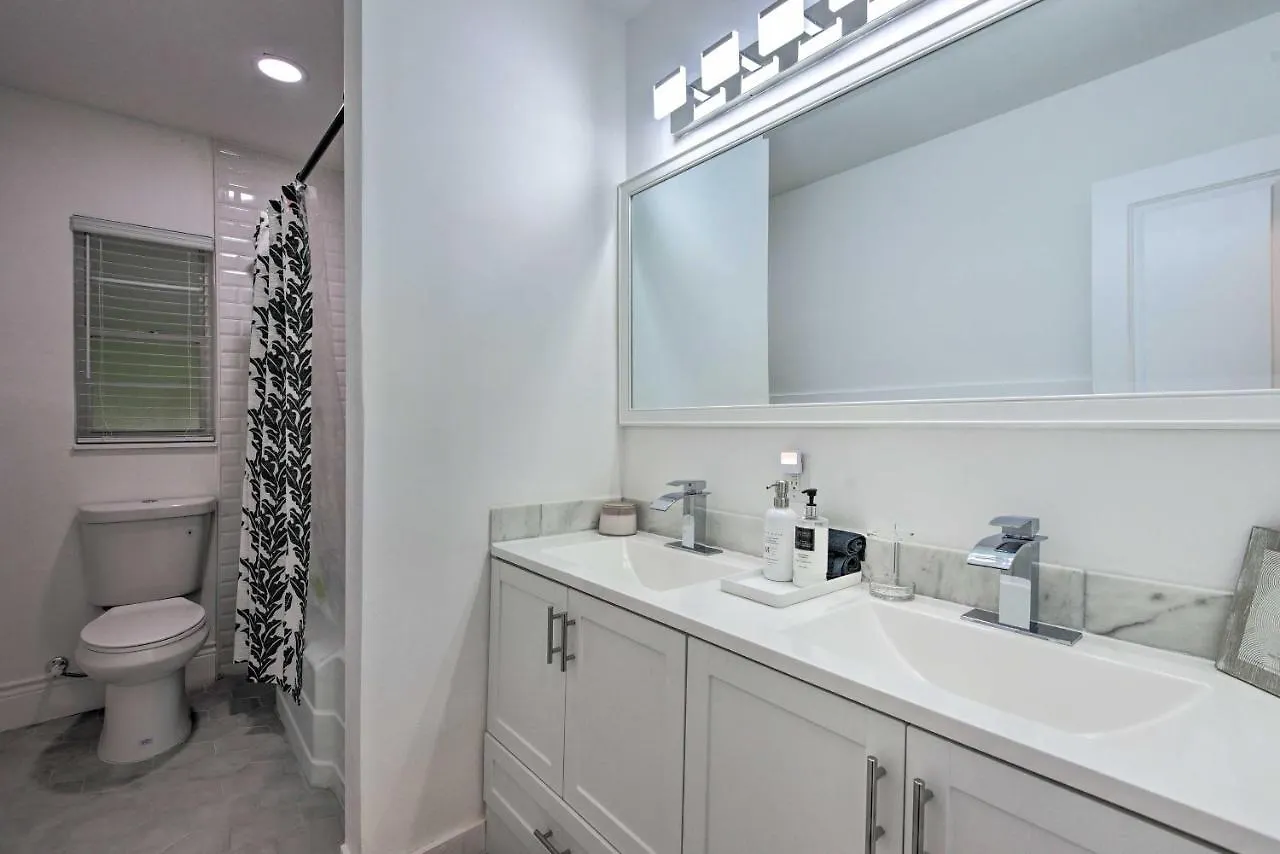 The Melrose With Large Private Lanai Holiday home *