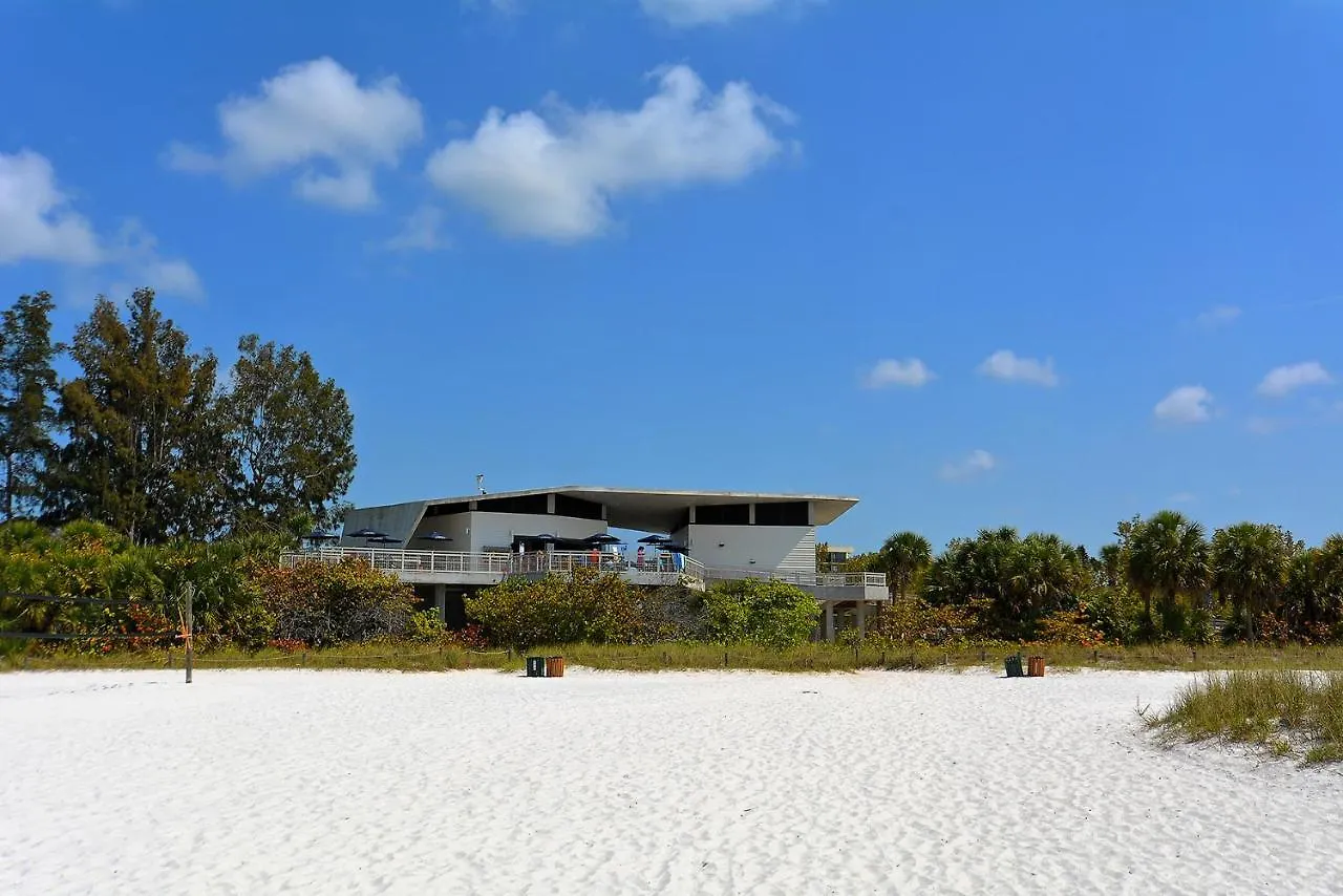 Canal 311 - Right In Siesta Key Village!