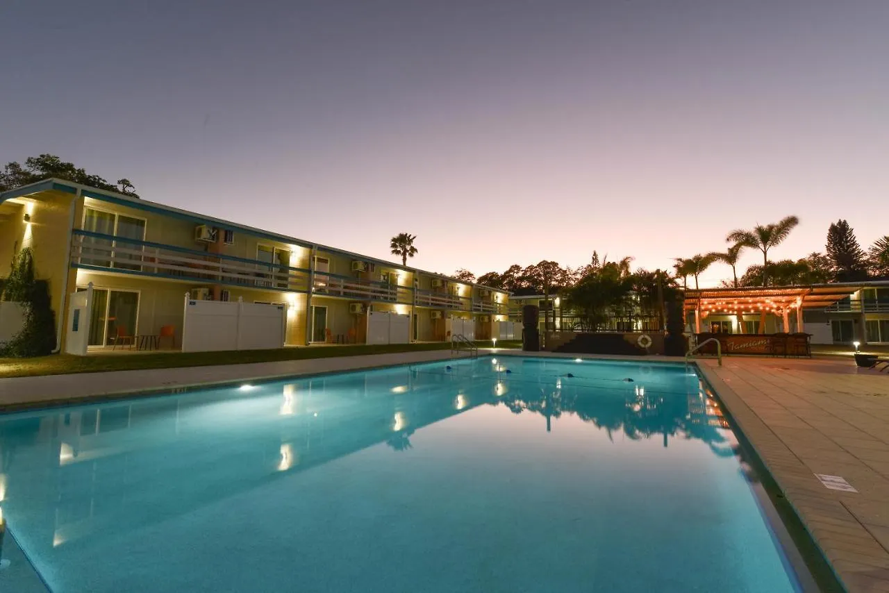 Golden Host Motel 3*