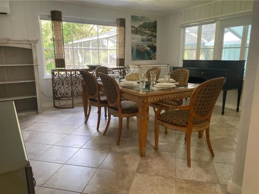 Siesta Key Waterfront Estate W Pool Privacy! *