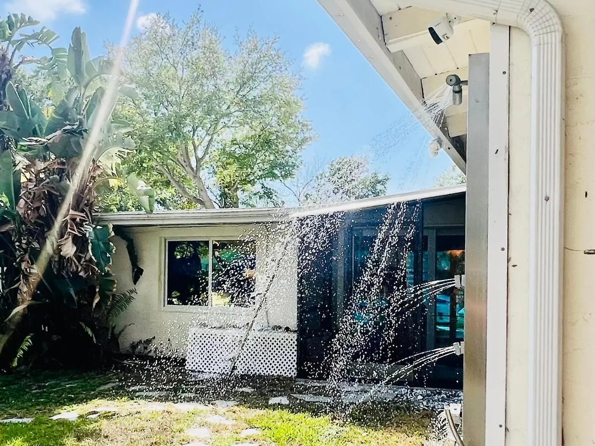 Close To Beaches With Hot Tub And Large Garden Sarasota