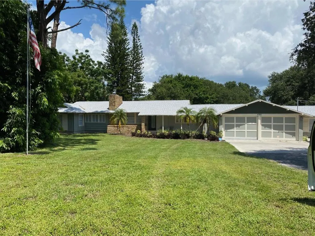 Siesta Key Waterfront Estate W Pool Privacy! * Sarasota