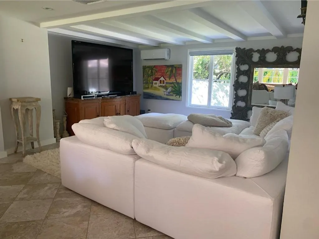 Siesta Key Waterfront Estate W Pool Privacy! Villa
