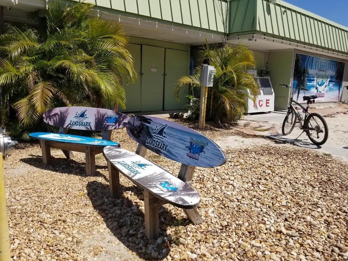 New Listing Cay Close To Beaches, Airport, Stores *