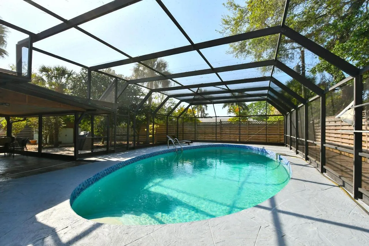 Holiday home Heated Pool - Very Close To Siesta Beach, Restaurants & Shops! *