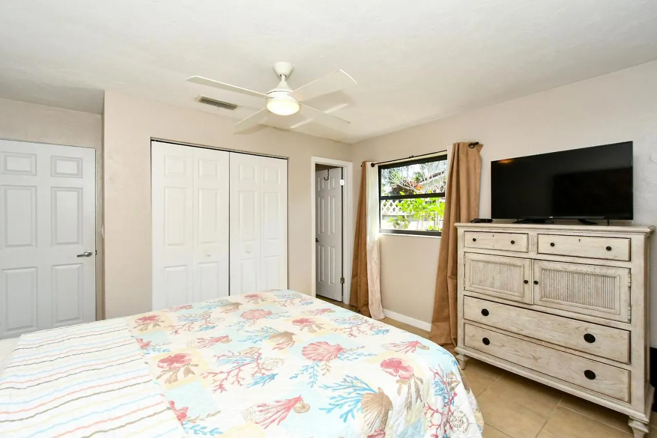 Heated Pool - Very Close To Siesta Beach, Restaurants & Shops! * Sarasota