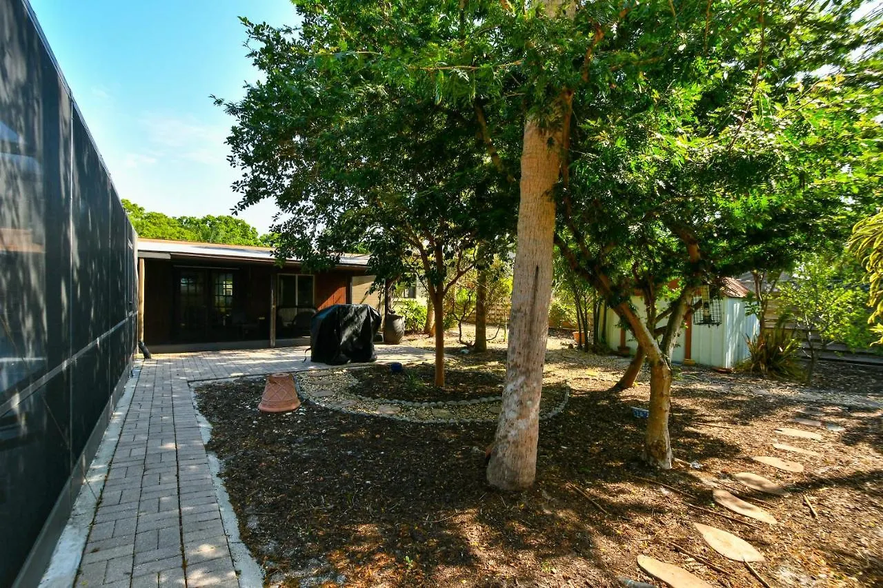Heated Pool - Very Close To Siesta Beach, Restaurants & Shops! Sarasota