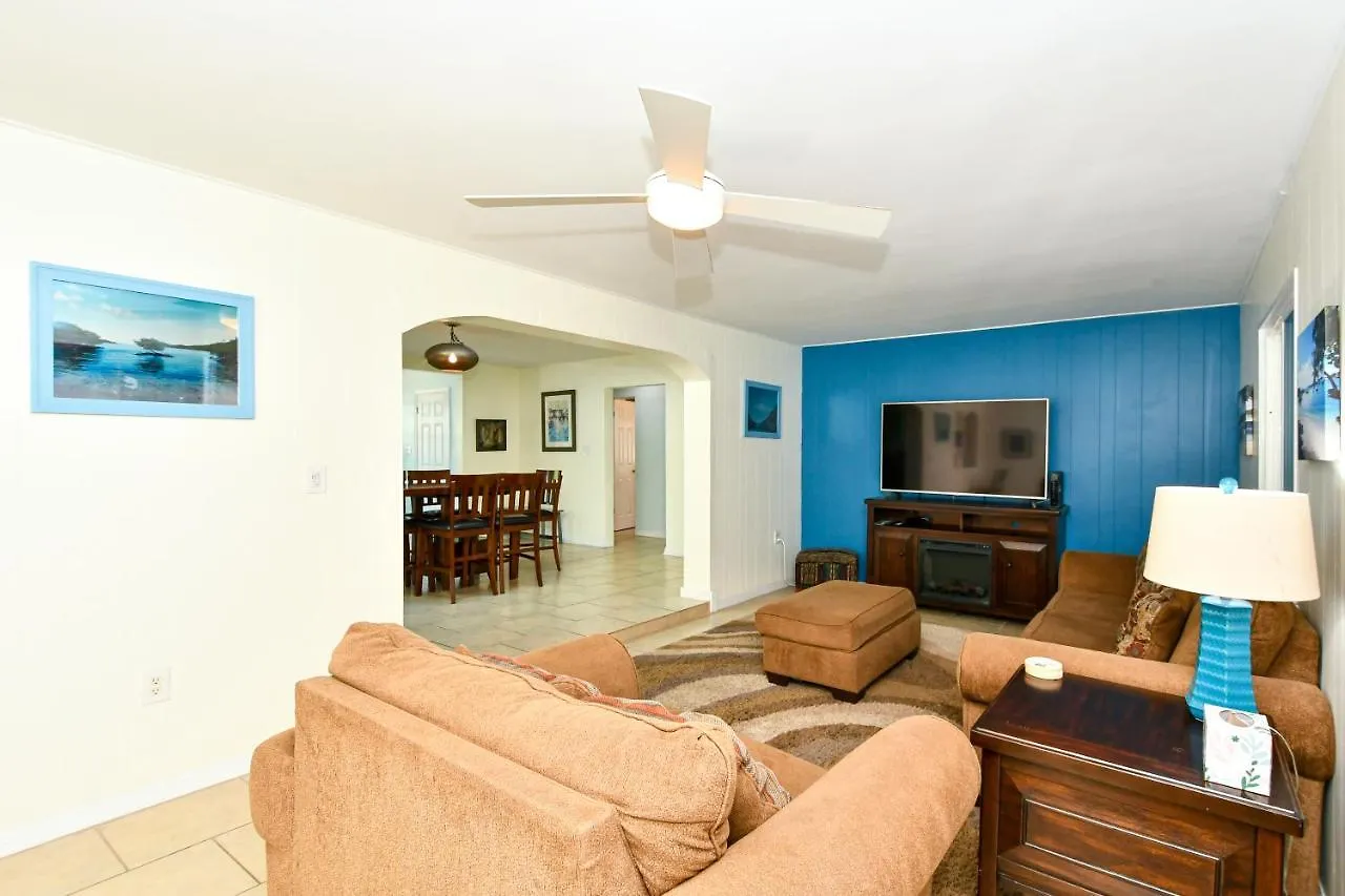 Heated Pool - Very Close To Siesta Beach, Restaurants & Shops!
