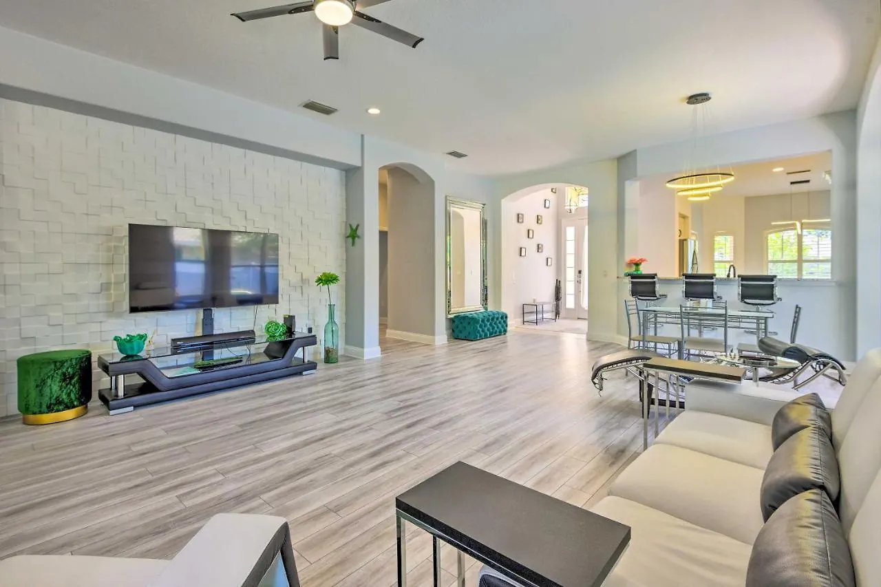 Sun-soaked Oasis With Pool And Hot Tub! Sarasota