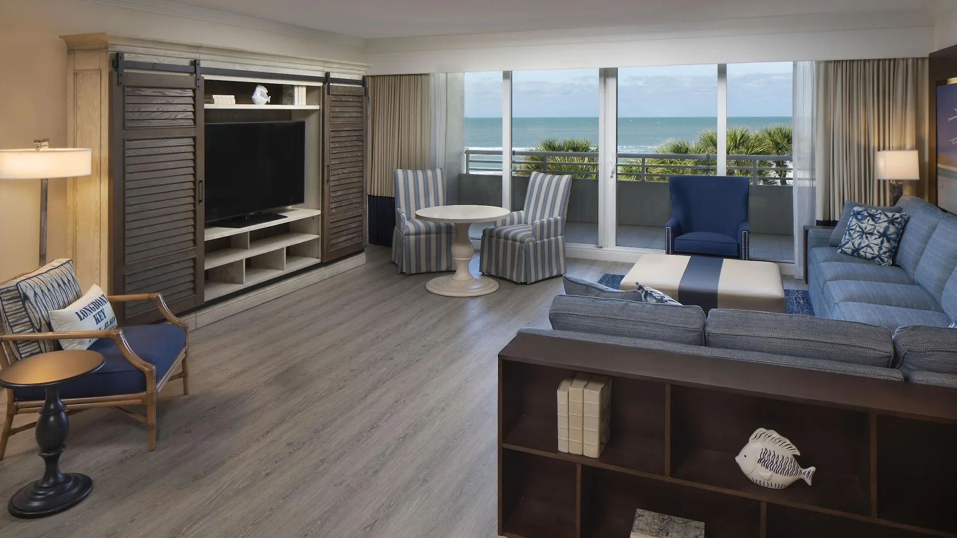 At Club 4* Longboat Key
