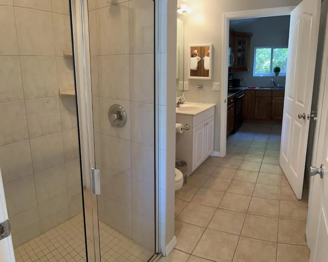 Villa Private With Outside Garden Walk To The Bay And Ringling Museum Minutes From Downtown