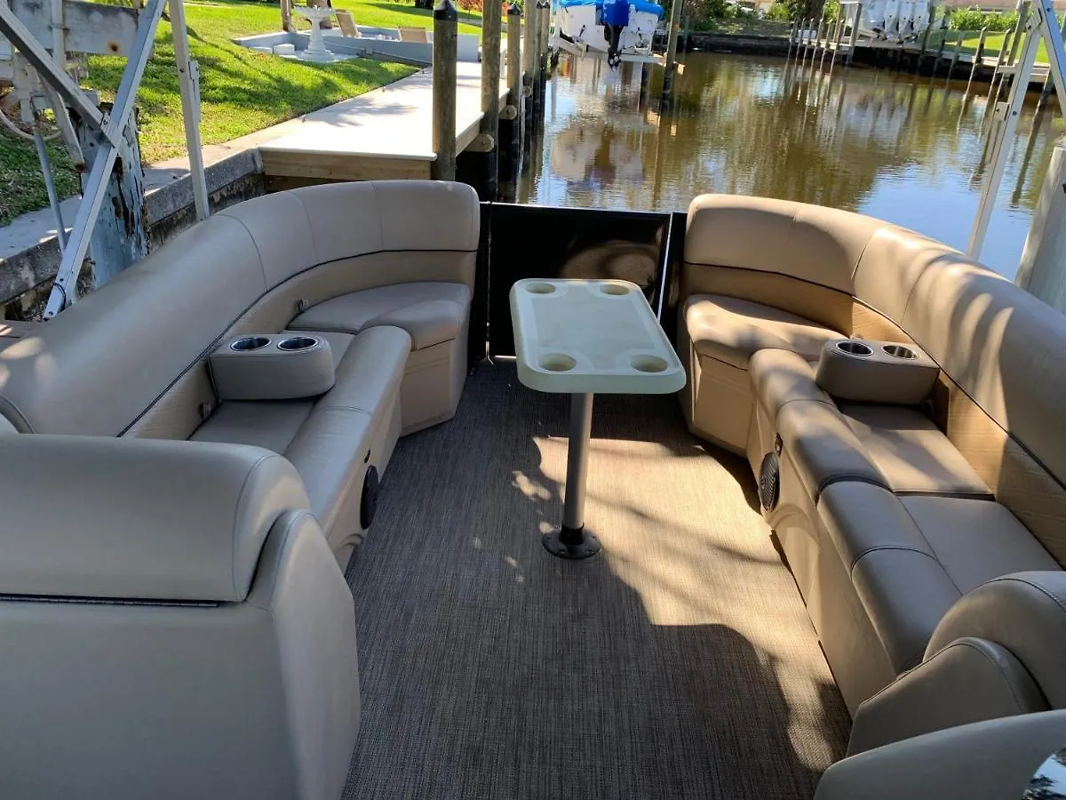 Villa Siesta Key Waterfront Estate W Pool Privacy!
