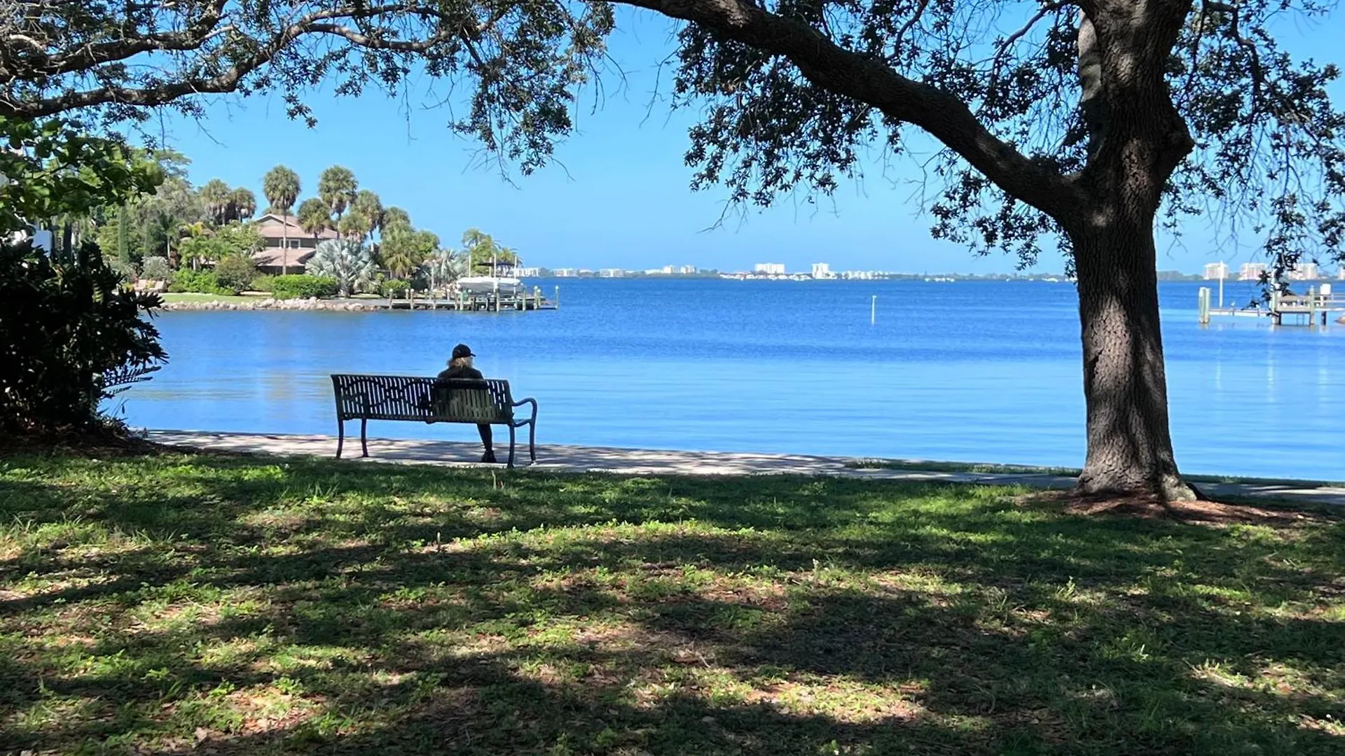 Private With Outside Garden Walk To The Bay And Ringling Museum Minutes From Downtown Villa *
