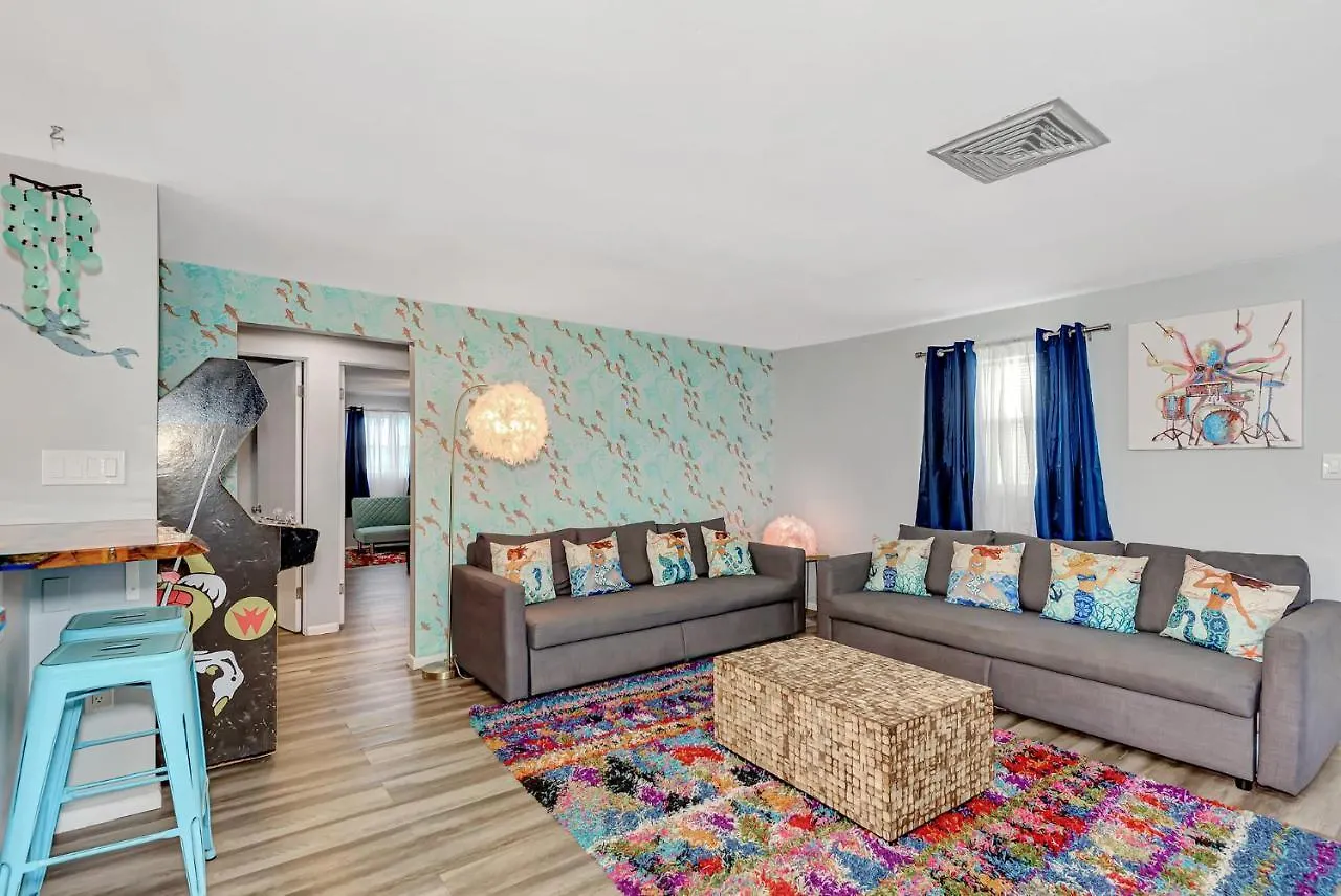 Holiday home Mermaid House With Pool Jacuzzi Steps To Siesta Key Sarasota