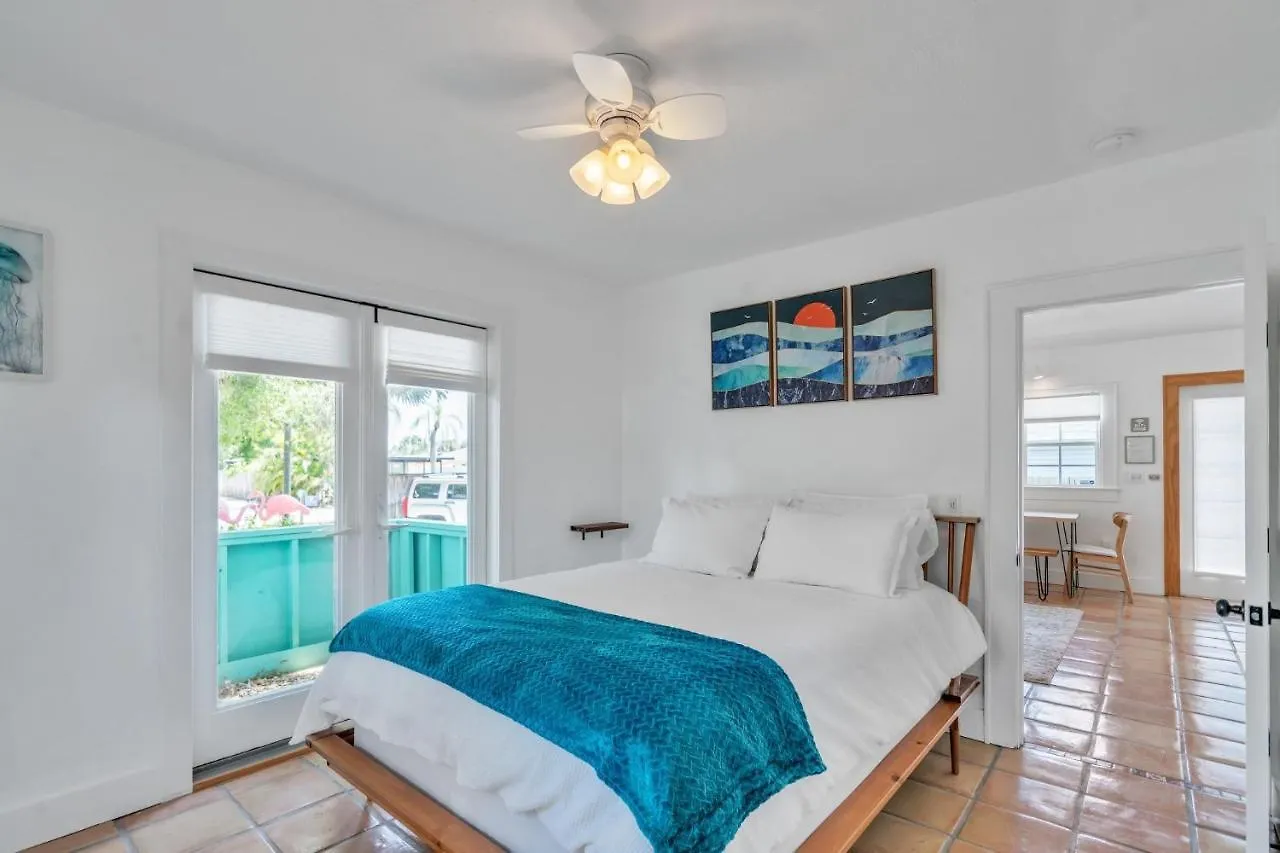 Holiday home Sarasota, Fl - Bright & Breezy Coastal Vibes - 10 Mins To White Beaches *