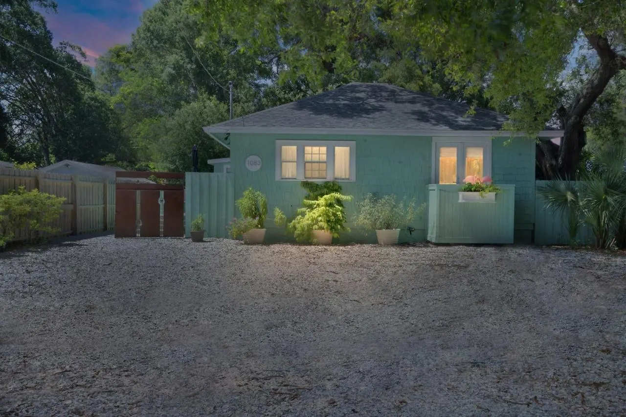 Holiday home Sarasota, Fl - Bright & Breezy Coastal Vibes - 10 Mins To White Beaches *