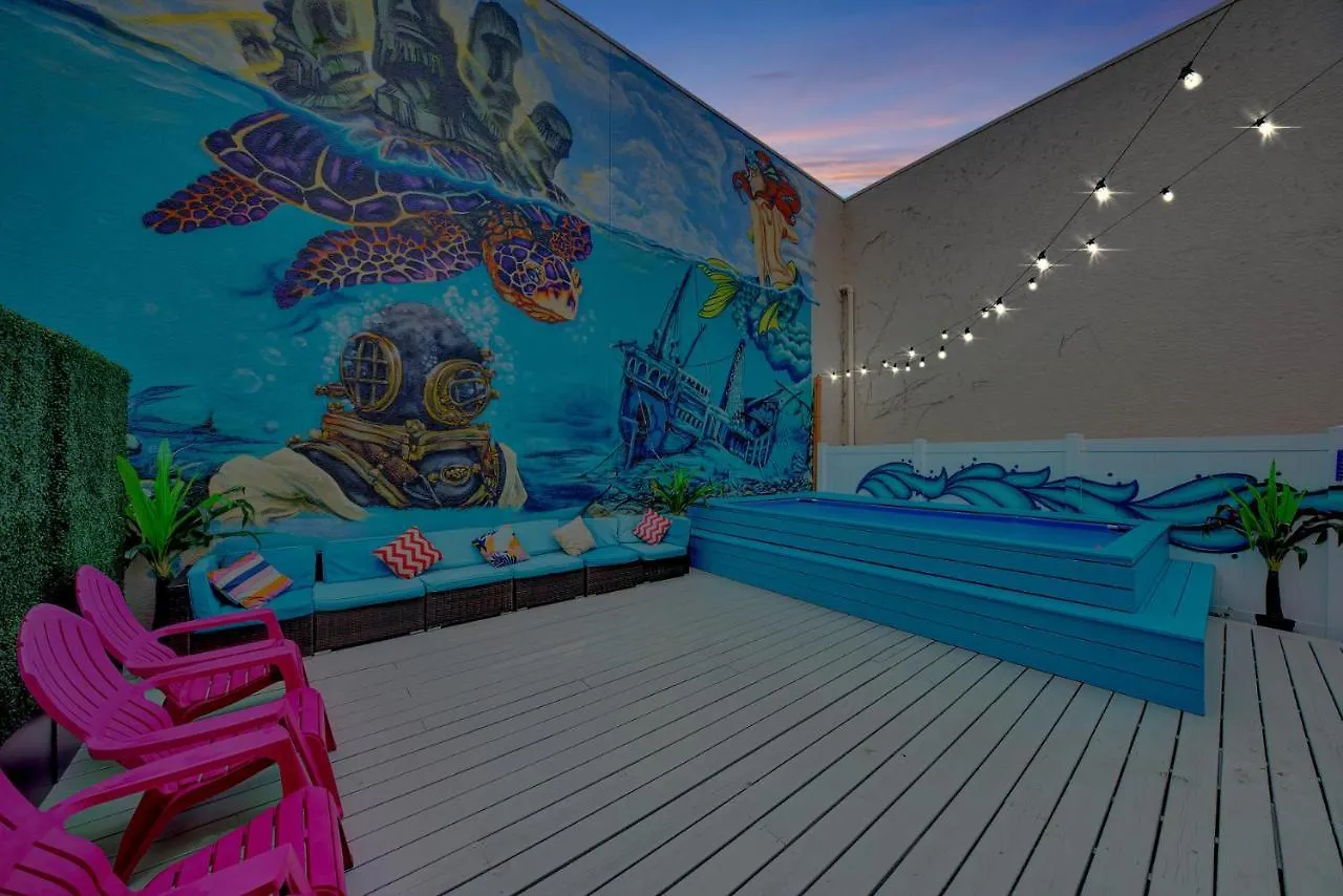 Holiday home Mermaid House With Pool Jacuzzi Steps To Siesta Key
