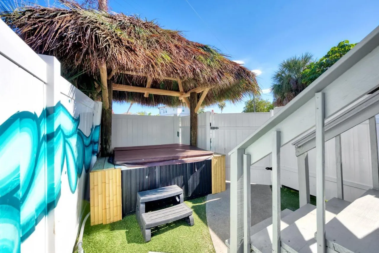 Holiday home Mermaid House With Pool Jacuzzi Steps To Siesta Key Sarasota