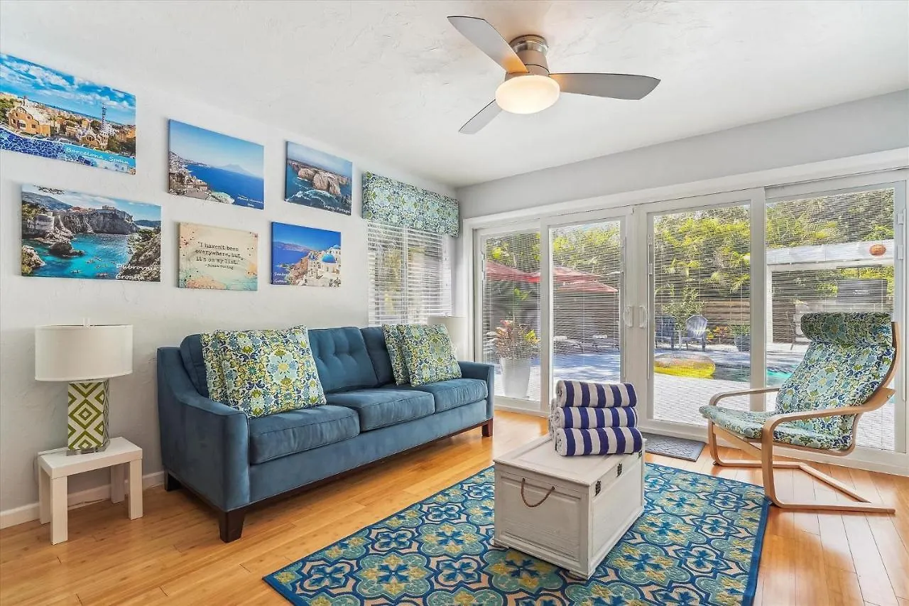 Sapphire Shores - W/ Heated Pool And Backyard Oasis Holiday home