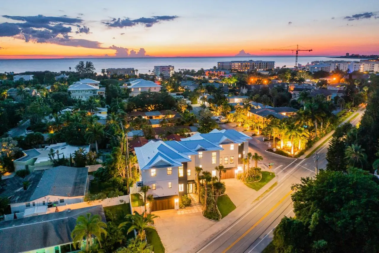 Crescent House * Sarasota