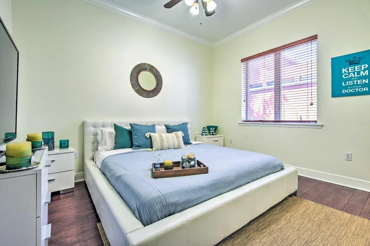 Sunny Abode With Yard About 1 Mi To Dtwn! * Sarasota