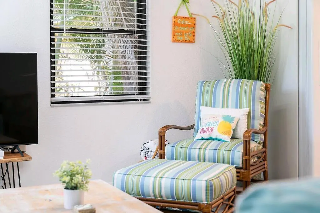 Welcome To The Bray Escape 4 Miles To Siesta Key Holiday home