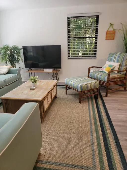 Welcome To The Bray Escape 4 Miles To Siesta Key Holiday home *
