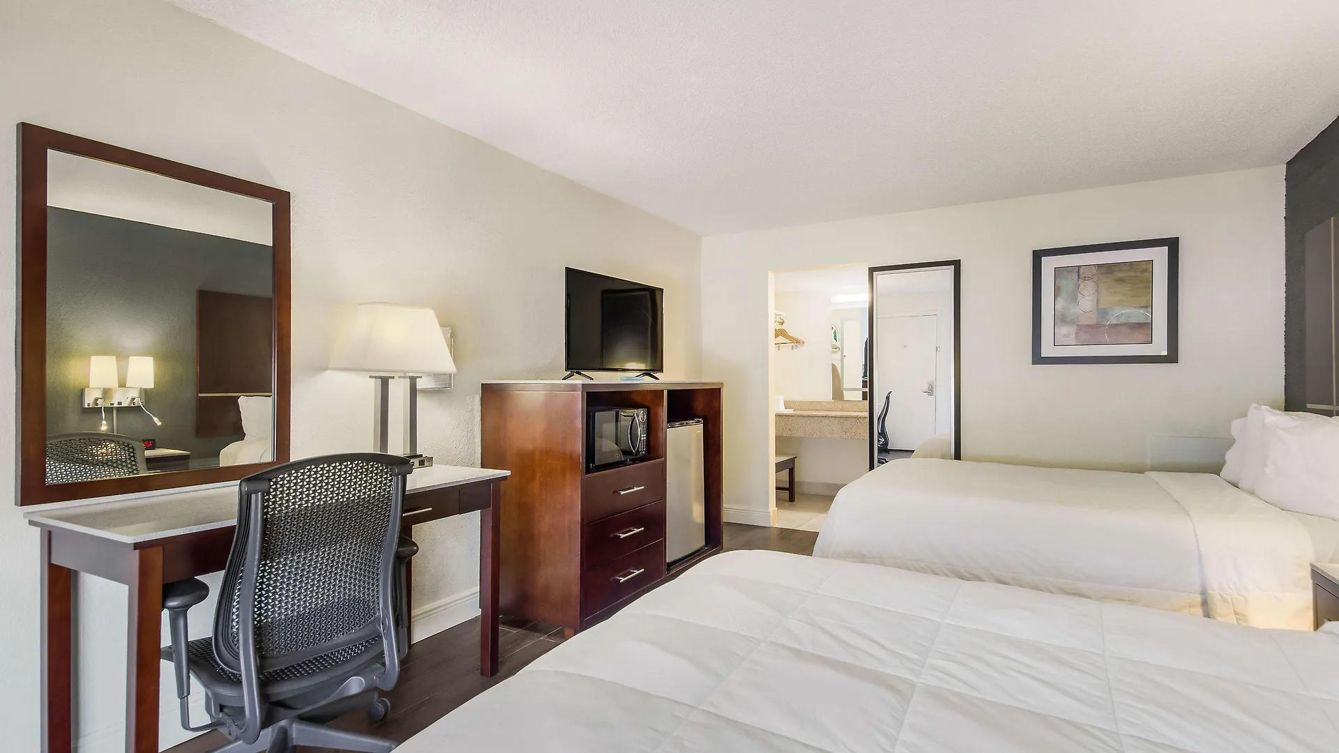 Surestay By Western Lido