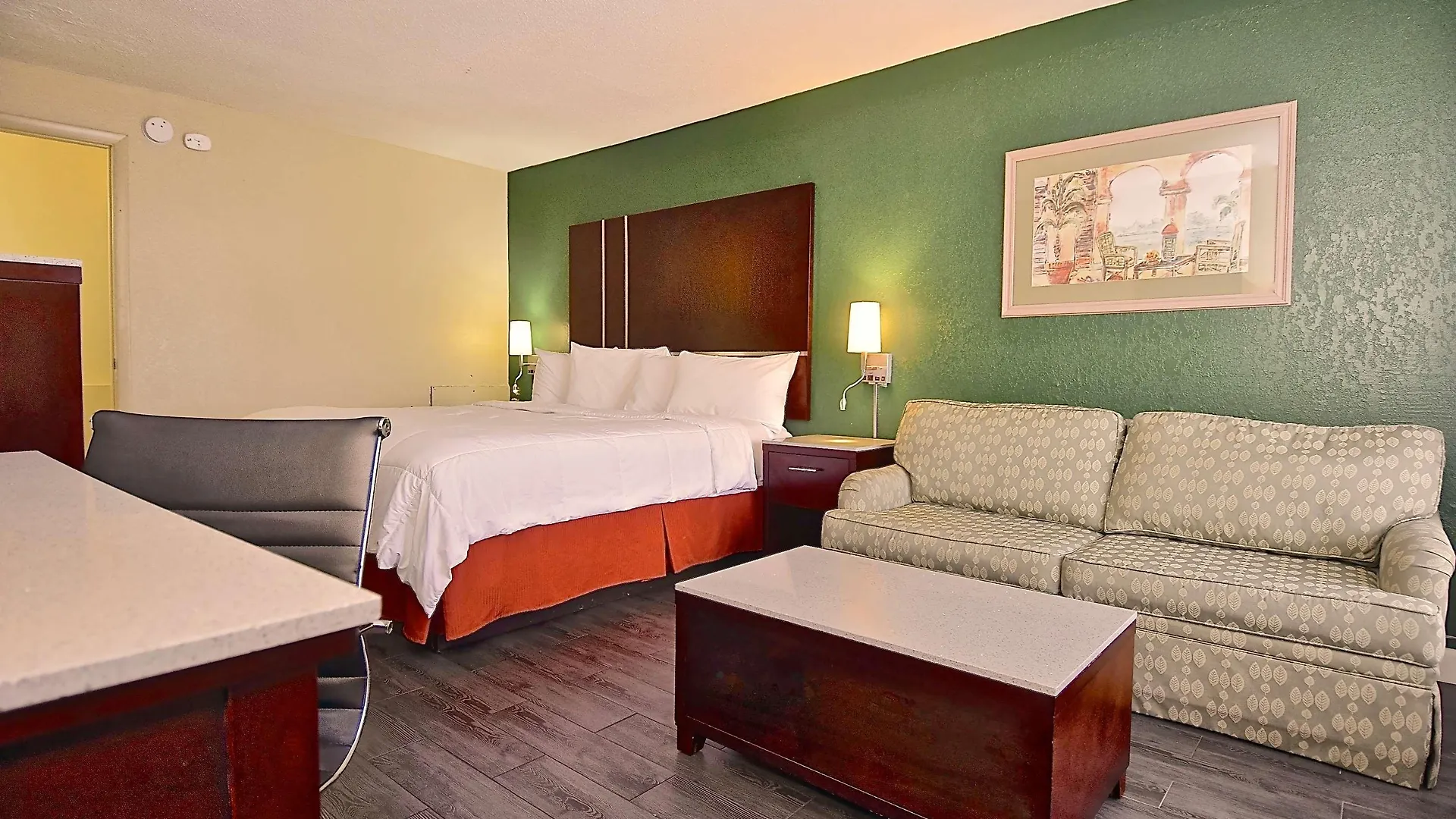 Surestay By Western Lido Hotel 2*